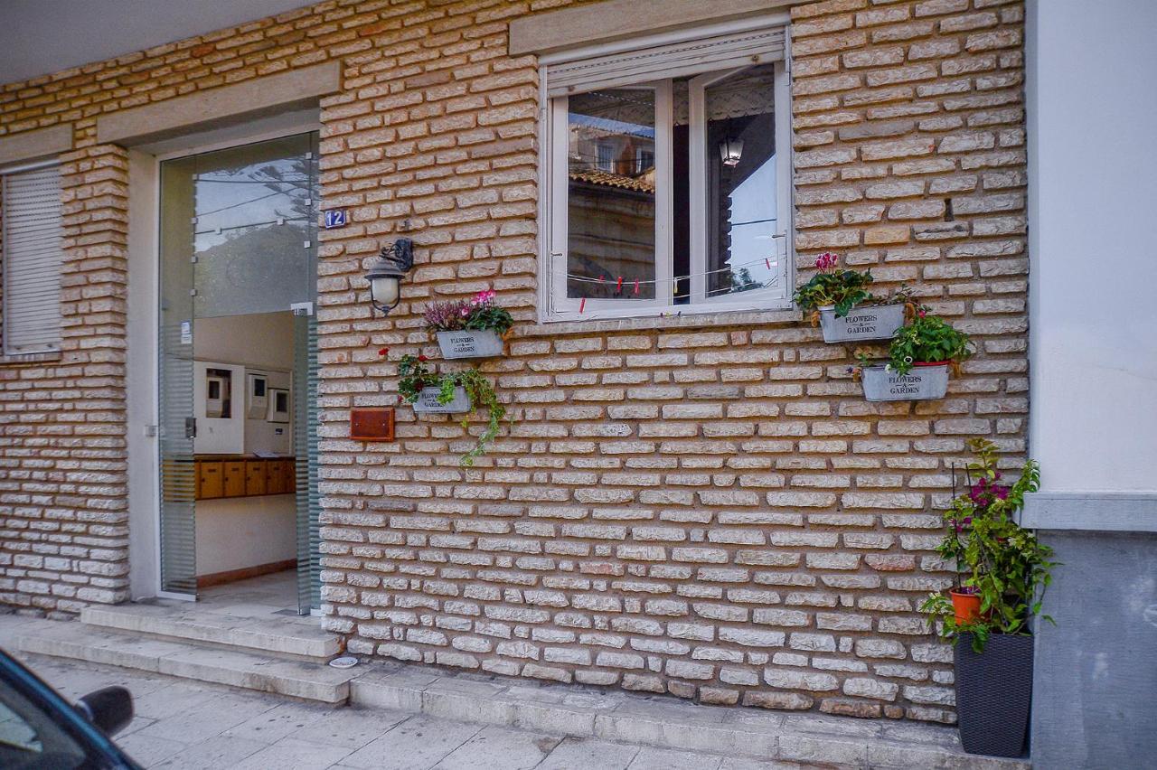 Contessina Apt. *